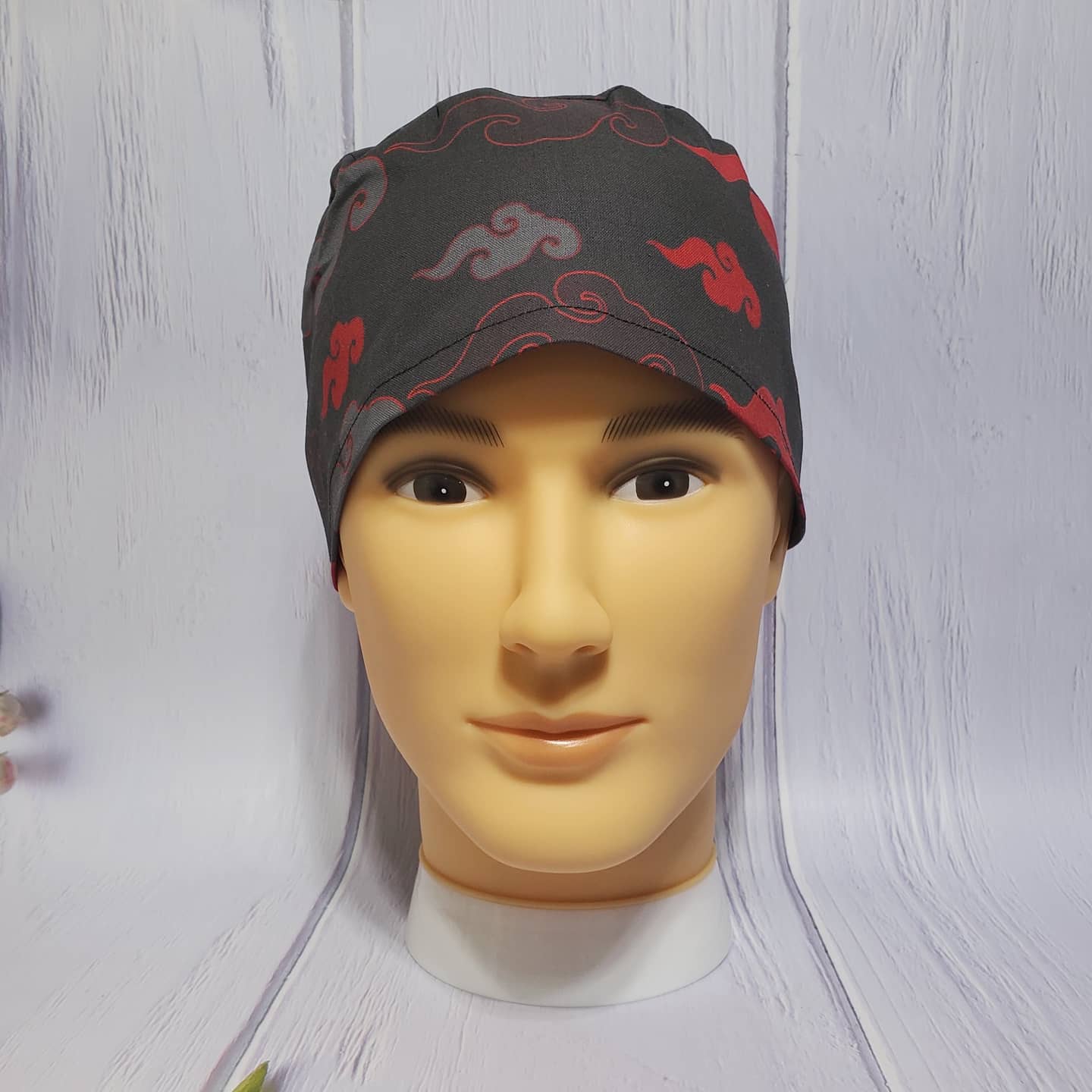 Gorro médico de pelo corto Rojo y Gris Aka Cloud