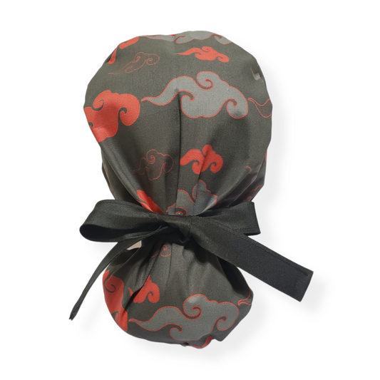 Gorro Médico Anime Rojo y Gris Nube Amanecer